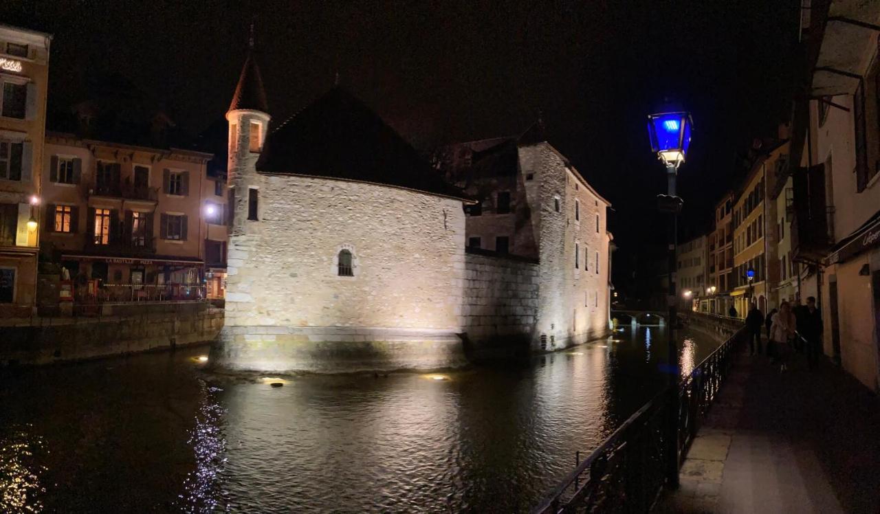 Gite Urbain Au 2Bis - Annecy Zewnętrze zdjęcie